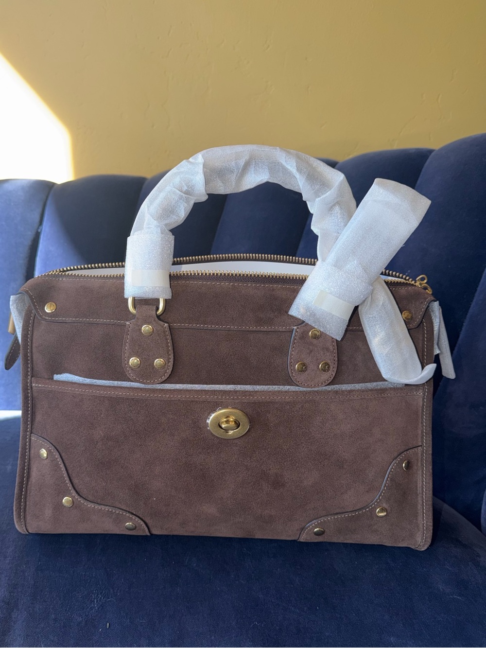 Coach Rhyder 38 Dark Chocolate NWT CFN68 - Picture 10 of 15